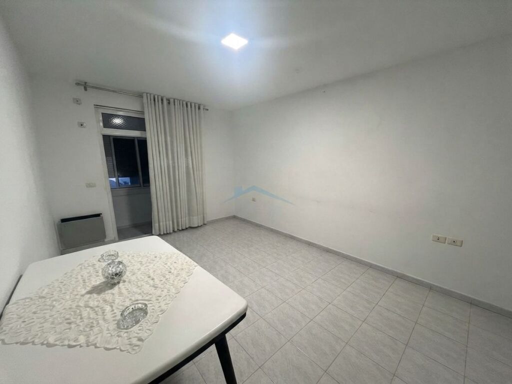Shitet, Apartament 1+1, Pranë Shkollës "Sabaudin Gabrani", 21 Dhjetori
