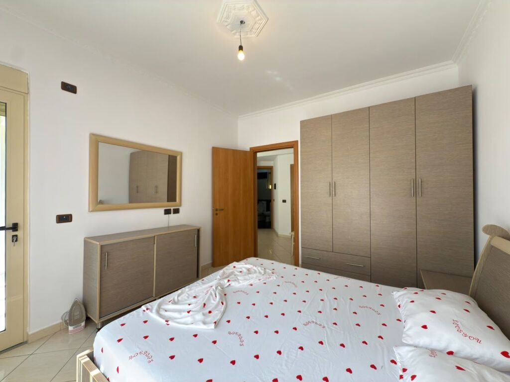 Long-term apartment rental – Lungomare, Vlorë