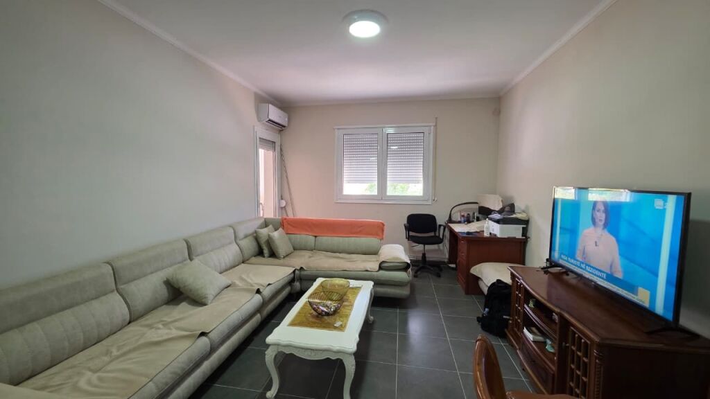 Appartamento 2+1 in affitto, vicino a Bolv Oil, via Pelivan Leskaj, Vlore
