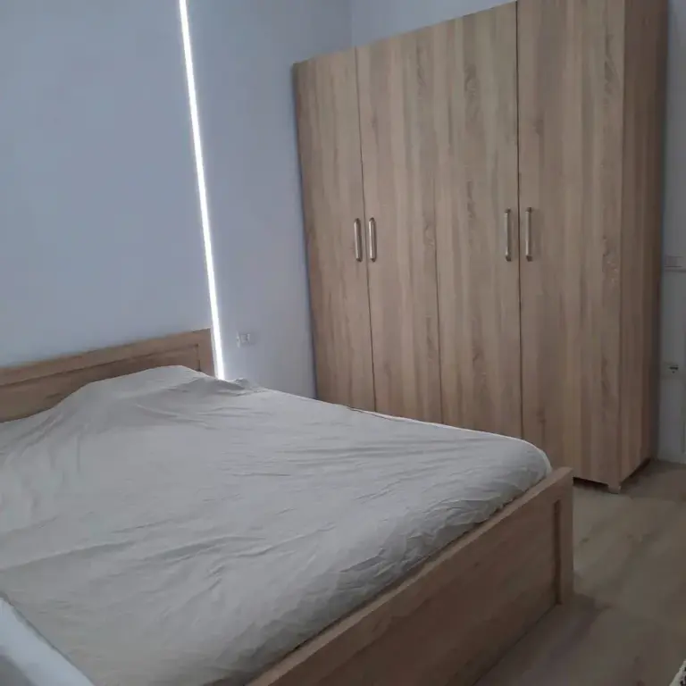 Rent | Shtëpi private 2 + 1 | Yzberisht | 450 €/month
