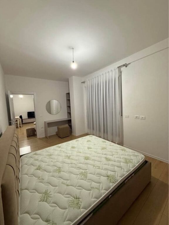 JEPET ME QIRA APARTAMENT 1+1 - BULEVARDI I RI, ISH STACIONI I TRENIT, TIRANE
