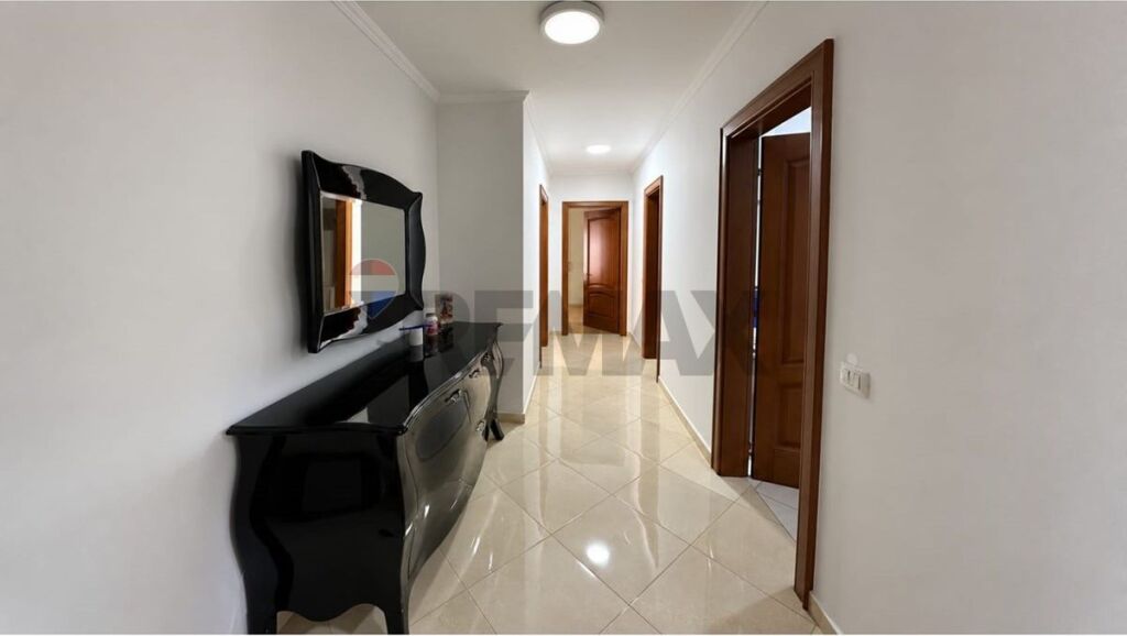 Shitet Apartament 2+1 tek Home Plan
