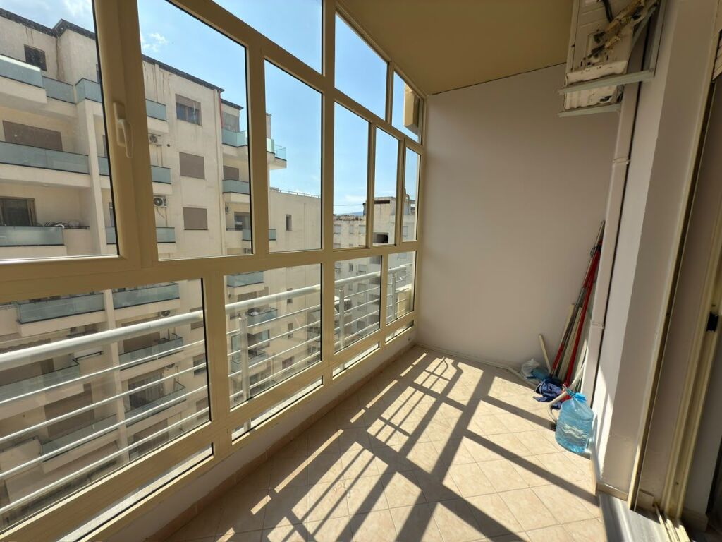 Long-term apartment rental – Lungomare, Vlorë