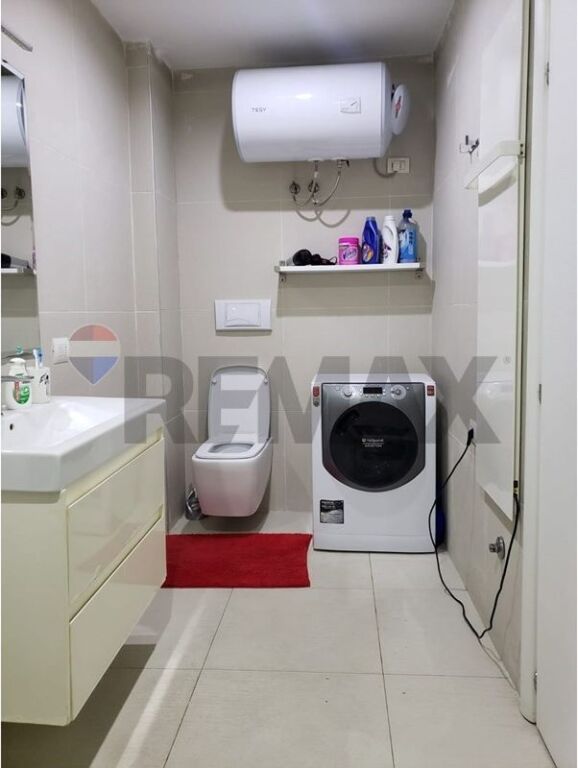 Jepet me Qira Apartament 1+1–Afër Kristal Center