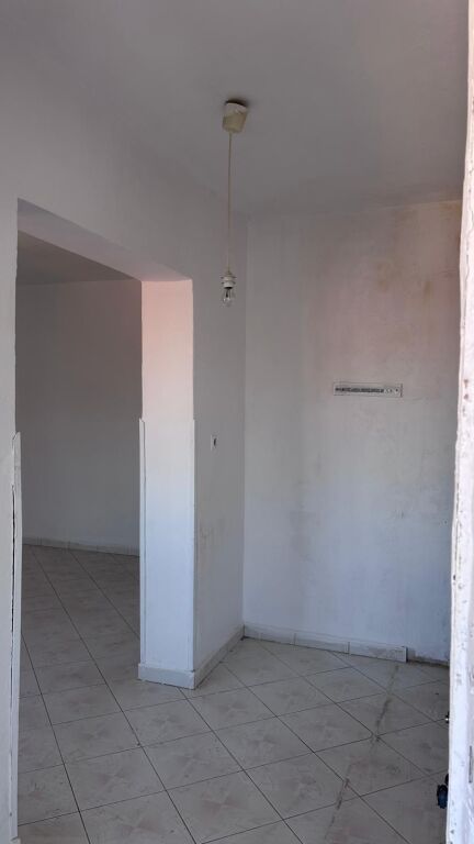SCUOLA DI BALLO, VENDIAMO APPARTAMENTO 2+1