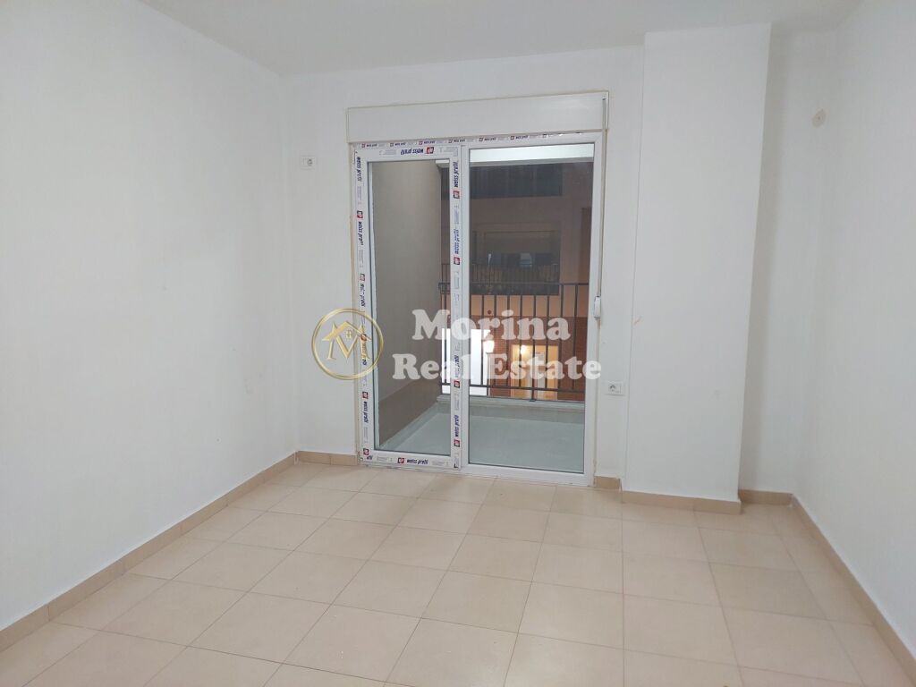 Rent | Apartament 2 + 1 | Rruga 5 Maji | 450 €/month