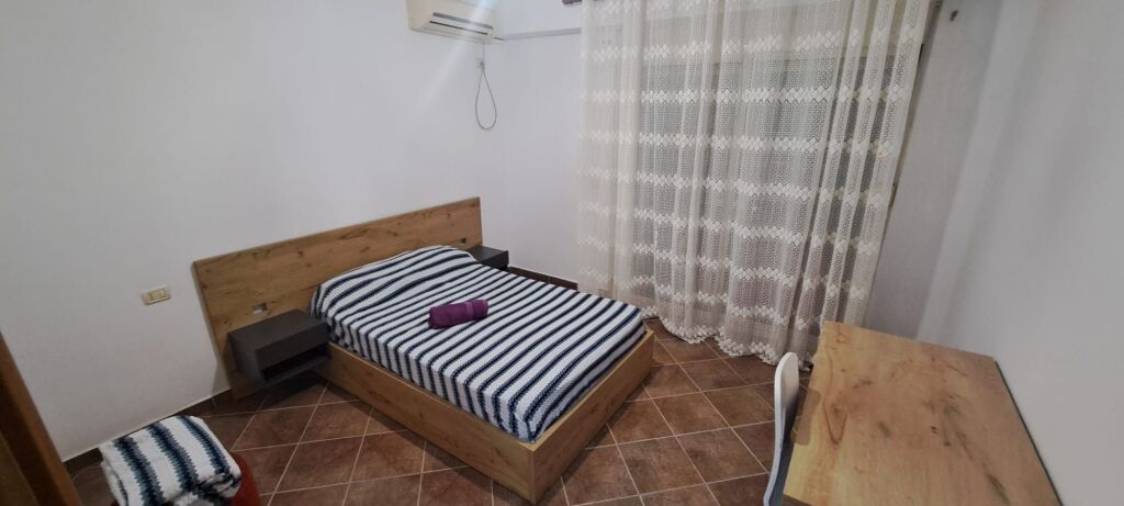 Apartament i shkëlqyer me pamje nga deti, 100m nga plazhi