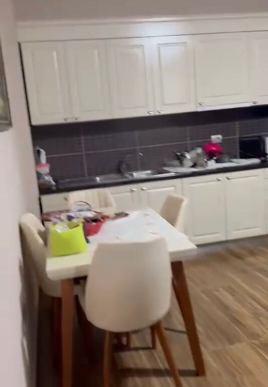 Astir, jepet me qira apartament 1+1