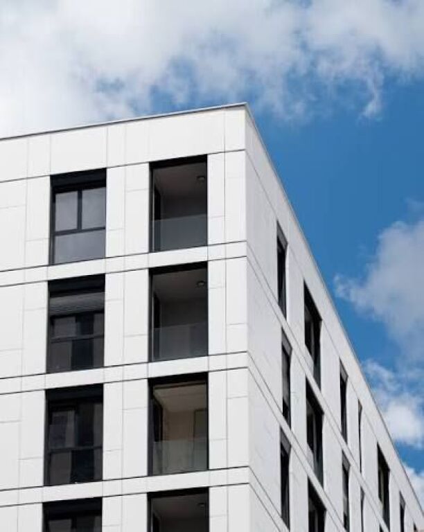 Shitet apartament 1+1 tek Kompleksi Akses Tirana , ish Dogana , Casa Italia , Unaza e Re , Rruga Dritan Hoxha , Laprake .