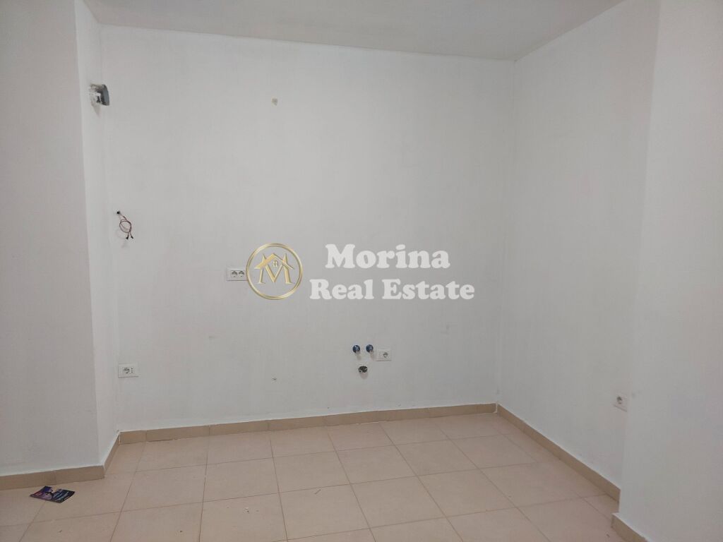 Rent | Apartament 2 + 1 | Rruga 5 Maji | 450 €/month