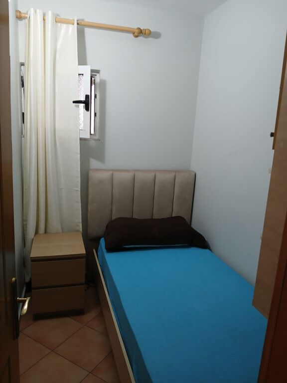 Tirana rent: Nice apartment in Xhamlliku area