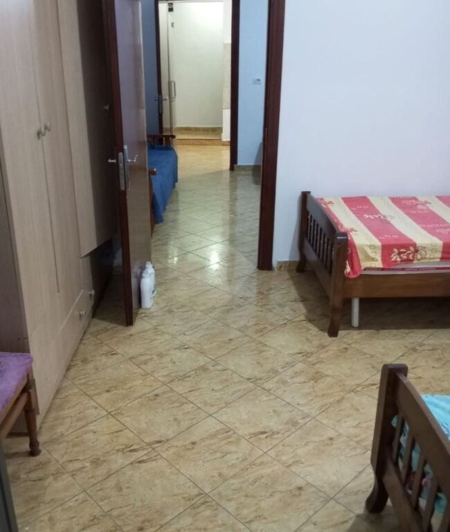 APARTAMENT 1+1 30,000 LEKE ISH-TREGU ELEKTRIK