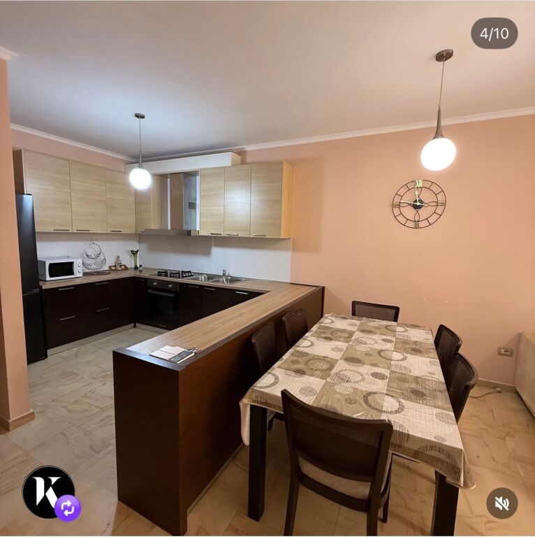 2+1, with parking, peti street dry lake, 800 euros negotiable
