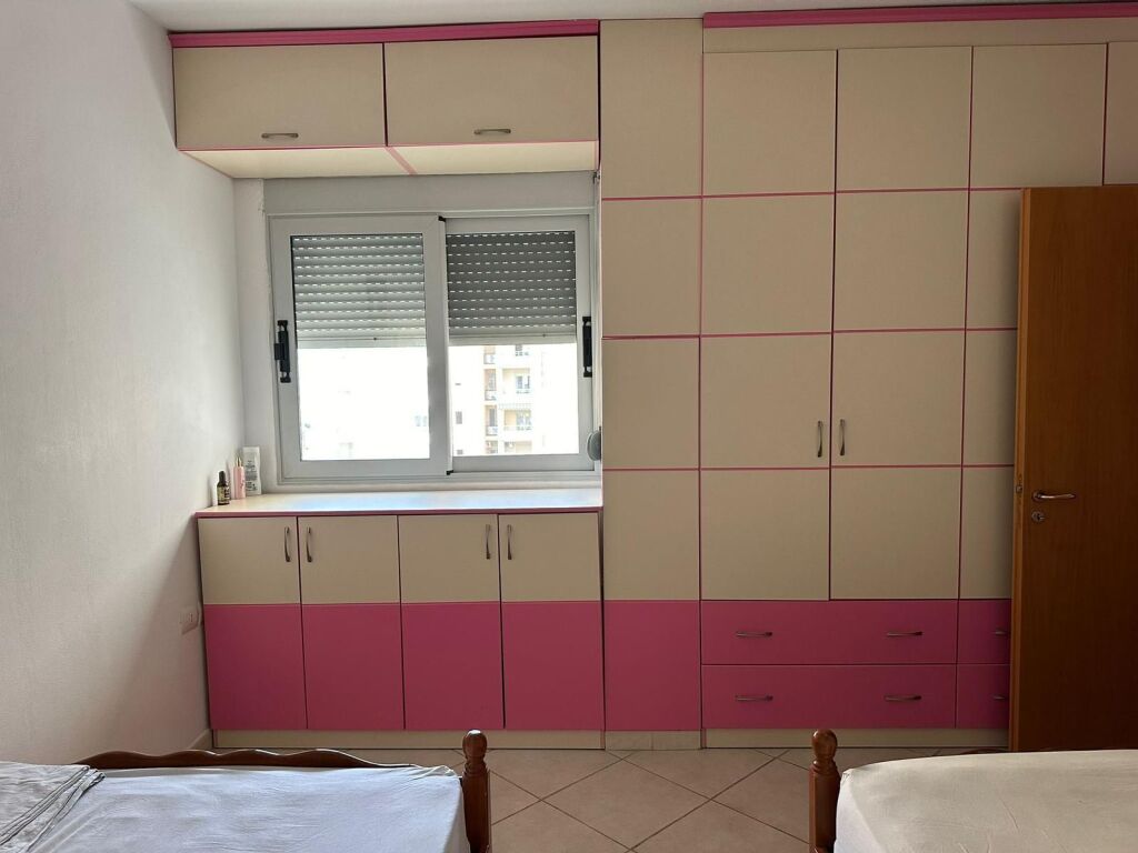 Apartament 2+1+2 ne Shitje,Lungomare prane Hannover,Vlore