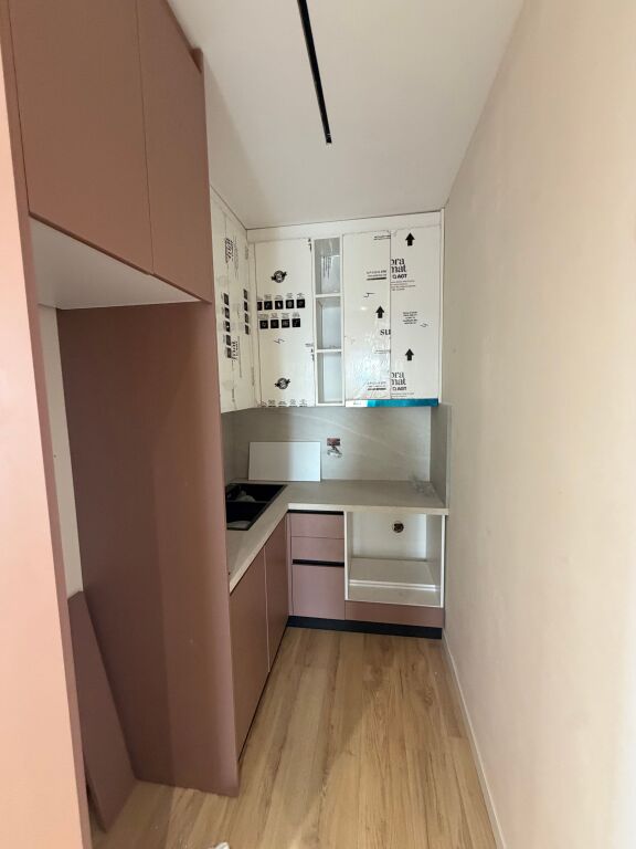 Apartment 2+1+2 for sale at the former bus park, with a mortgage of 208 million lek