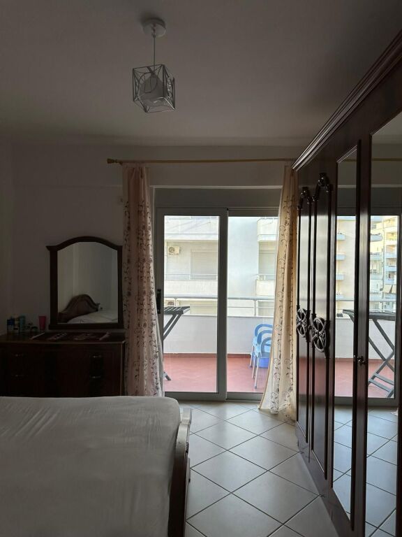 Apartament 2+1+2 ne Shitje,Lungomare prane Hannover,Vlore