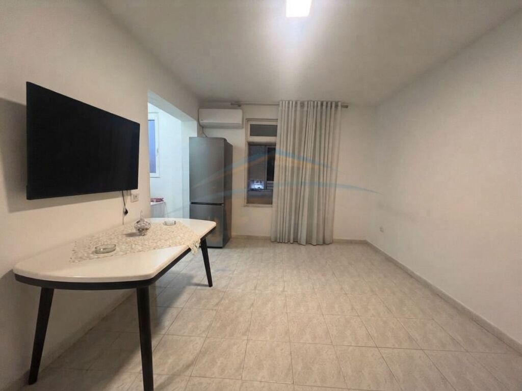 Shitet, Apartament 1+1, Pranë Shkollës "Sabaudin Gabrani", 21 Dhjetori