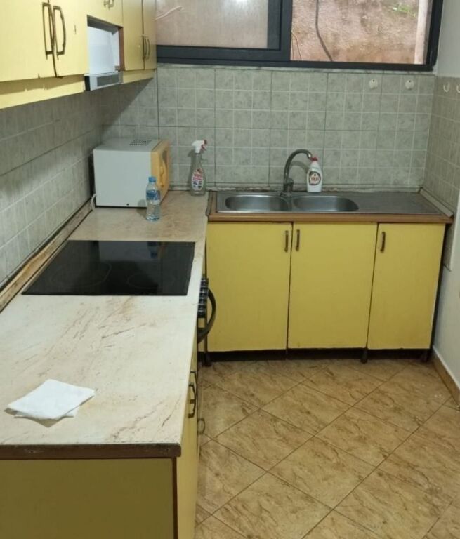 APARTAMENT 1+1 30,000 LEKE ISH-TREGU ELEKTRIK
