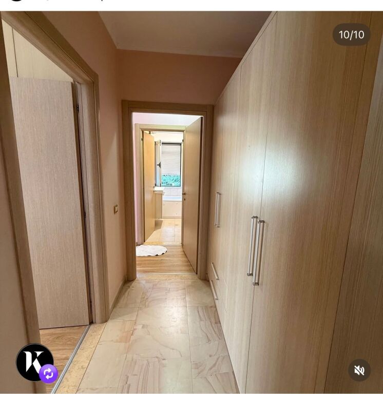2+1, with parking, peti street dry lake, 800 euros negotiable
