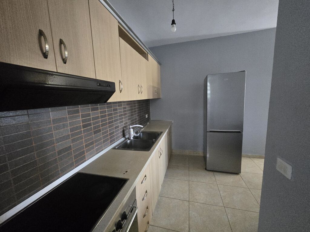 Apartament 2+1 Me Qira te Fusha e Aviacionit
