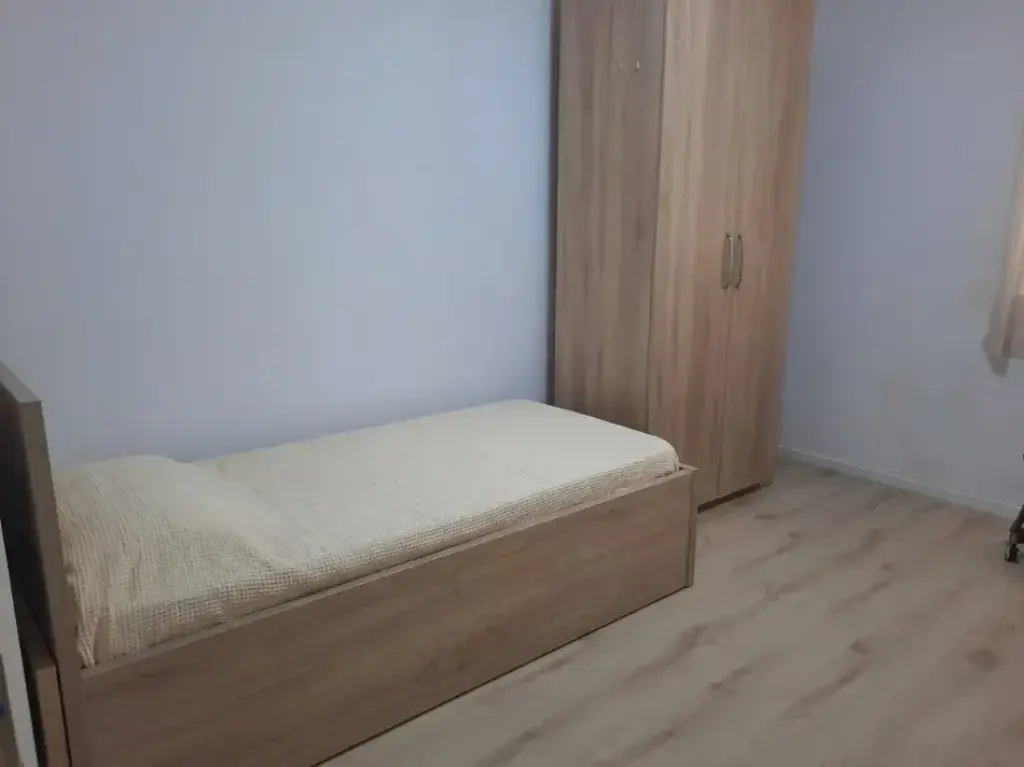 Rent | Shtëpi private 2 + 1 | Yzberisht | 450 €/month