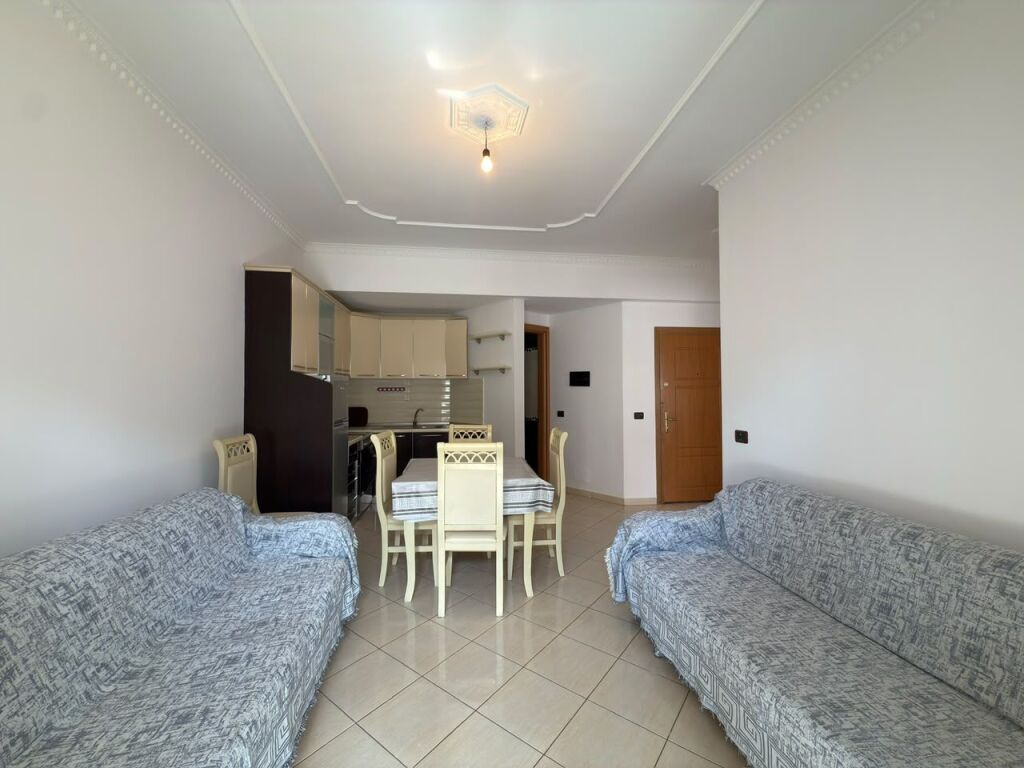 Long-term apartment rental – Lungomare, Vlorë