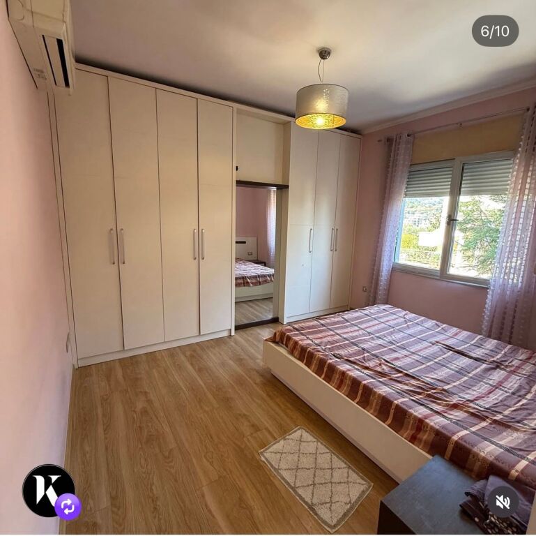 2+1, with parking, peti street dry lake, 800 euros negotiable

