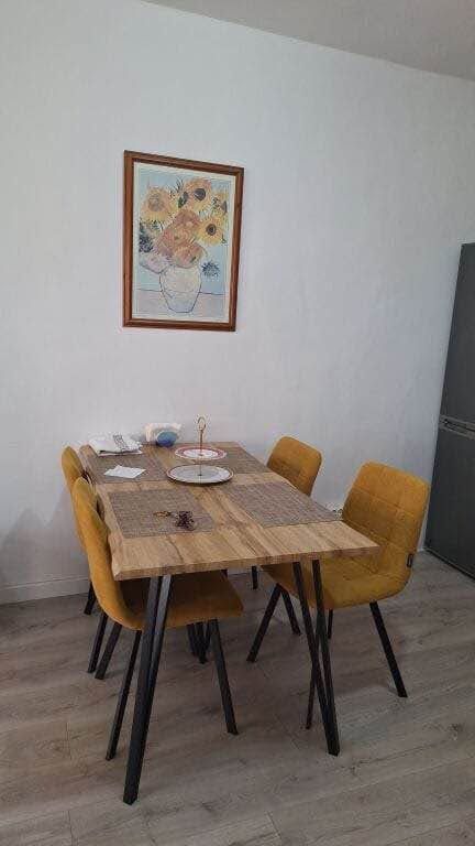 AFFITTASI 2+1 – VIA KAVAJËS | 107 m² Affitto: 68.000 LEK/mese
