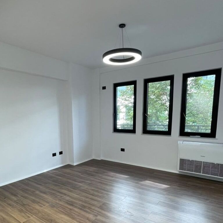 🏢✨ UFFICIO IN AFFITTO 2+1 | VICINO A SQUARE 21 ✨
