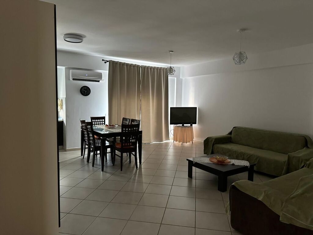 Apartament 2+1+2 ne Shitje,Lungomare prane Hannover,Vlore