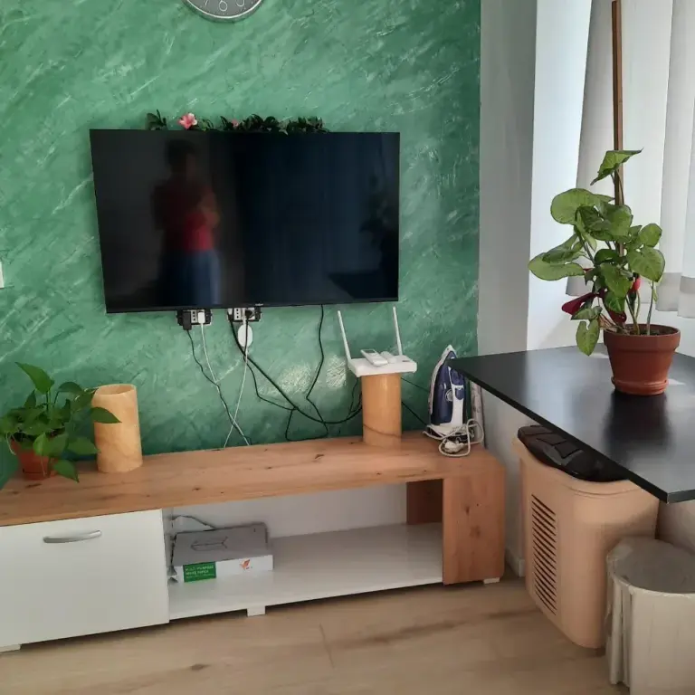 Rent | Shtëpi private 2 + 1 | Yzberisht | 450 €/month