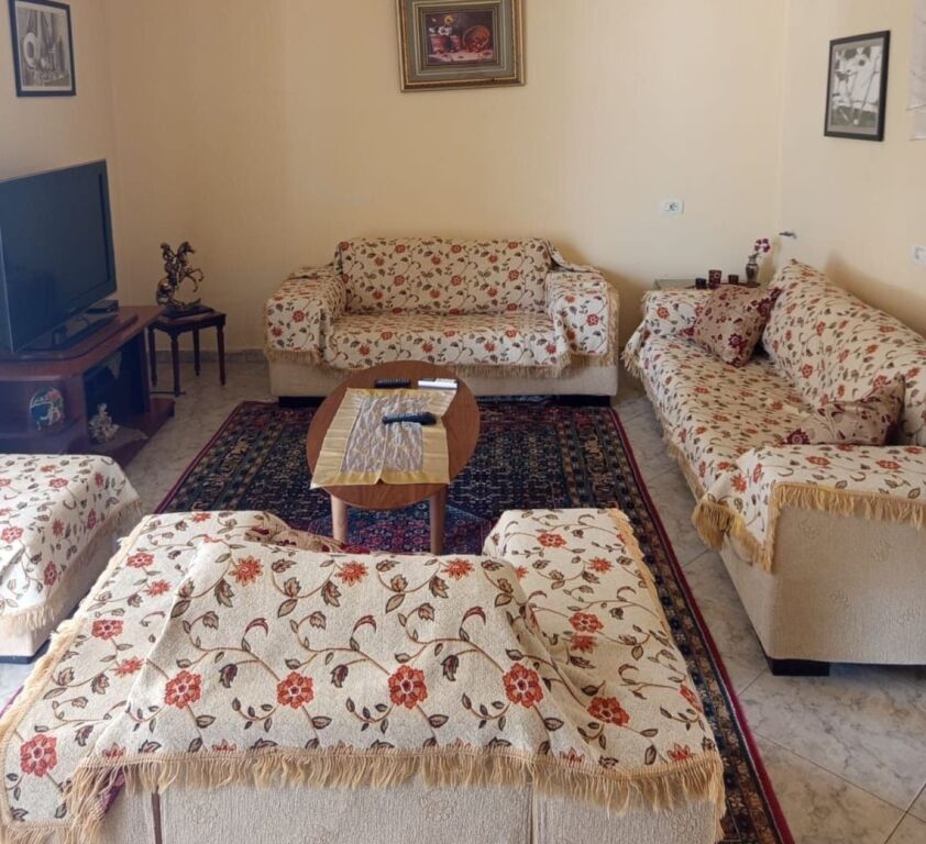 APARTAMENT 2+1 48,000 LEKE RRUGA E KOKONOZEVE
