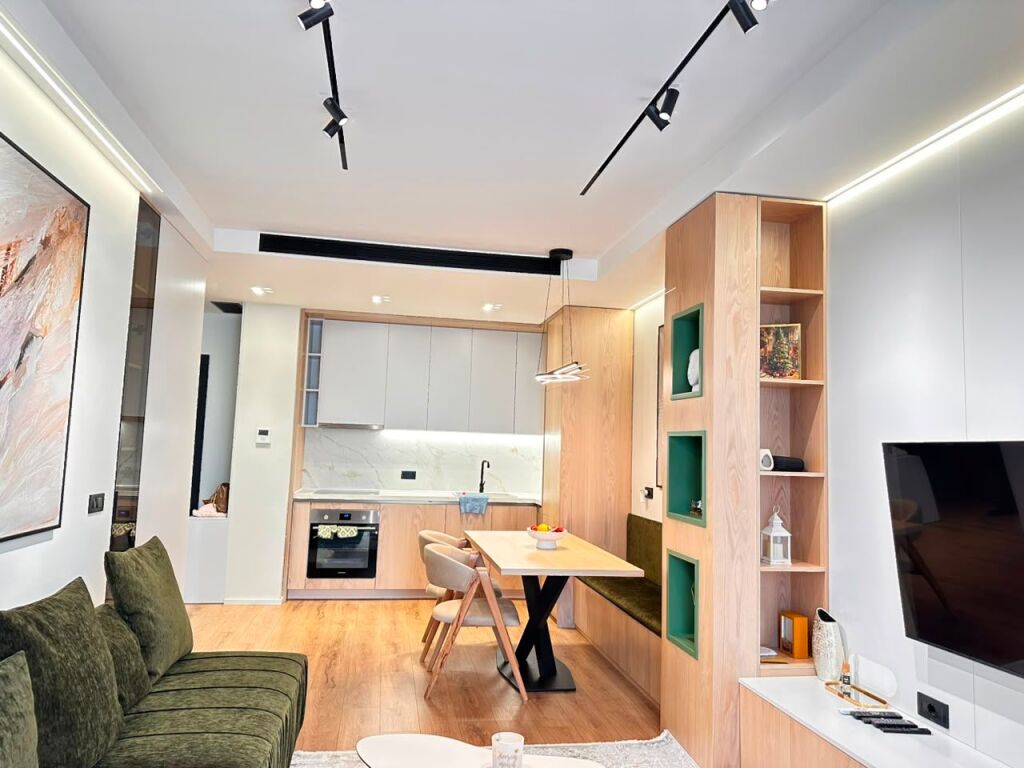 APARTAMENT LUKSOZ 1+1 ME QIRA TE REZIDENCA GOLDEN TOWER, MINE PEZA