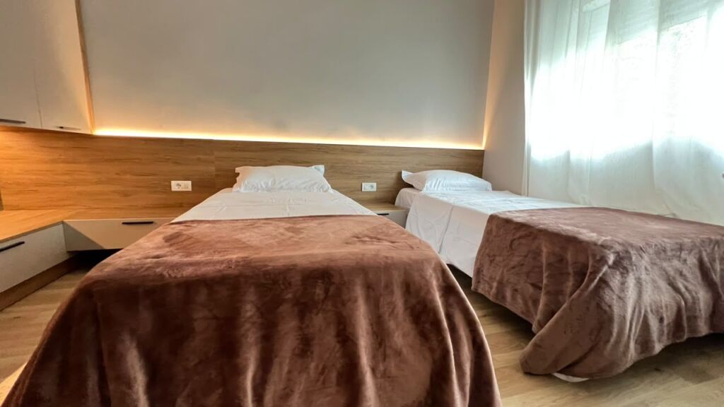 APPARTAMENTO 2+1 IN AFFITTO – PAZARI I RI, TIRANA