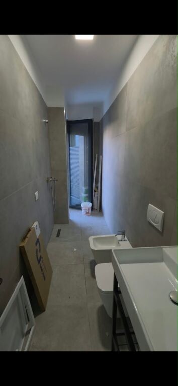 🏡 Apartament 1+1 me qera  📍 Rruga e Dibrës, pranë njësisë numër 8    💵 Çmimi: 70.000 Lekë/Muaj