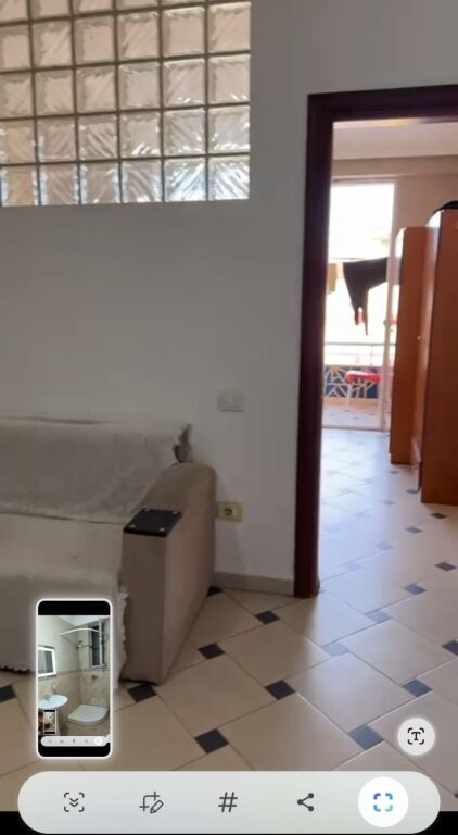 Jepet me qera 1+1 ne astir te Bohem pallat I mobiluar 40000 lek