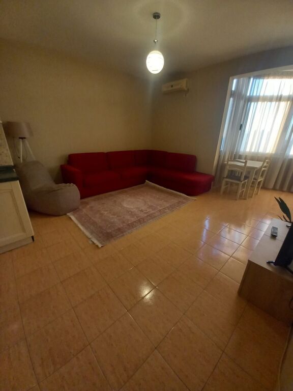 apartament me qira dy minuta nga qendra