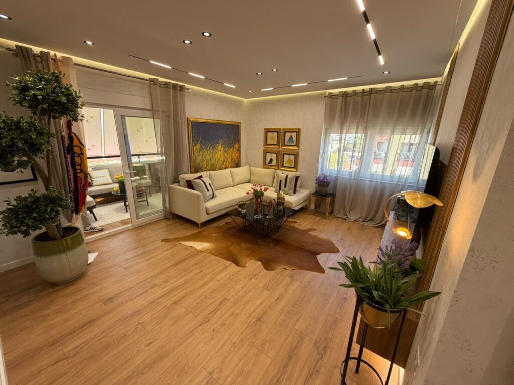 Apartment 2+1 for sale Zogu i zi