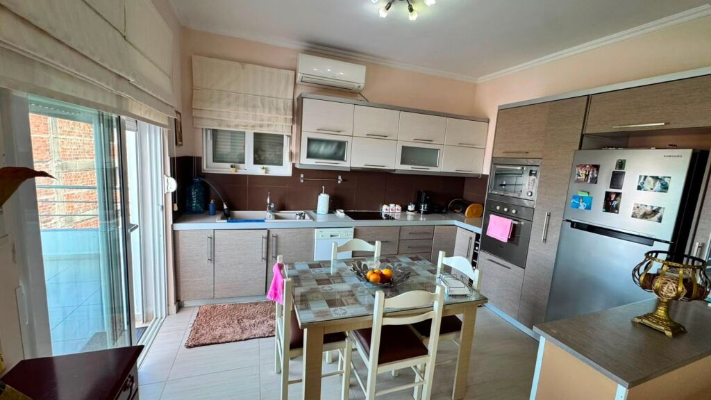 🏡 SHITET APARTAMENT 2+1 – SARANDË