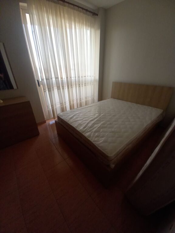 apartament me qira dy minuta nga qendra