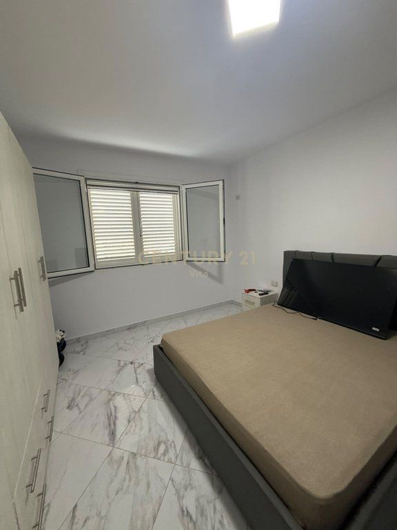 Apartament 2+1 me Qira në Durrës, pranë Spitalit!!