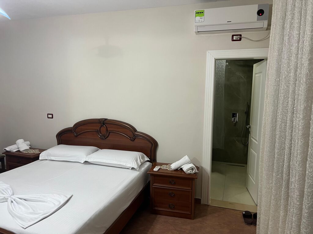 Apartament me qera 2+1+2 Rruga Kajo Karafili