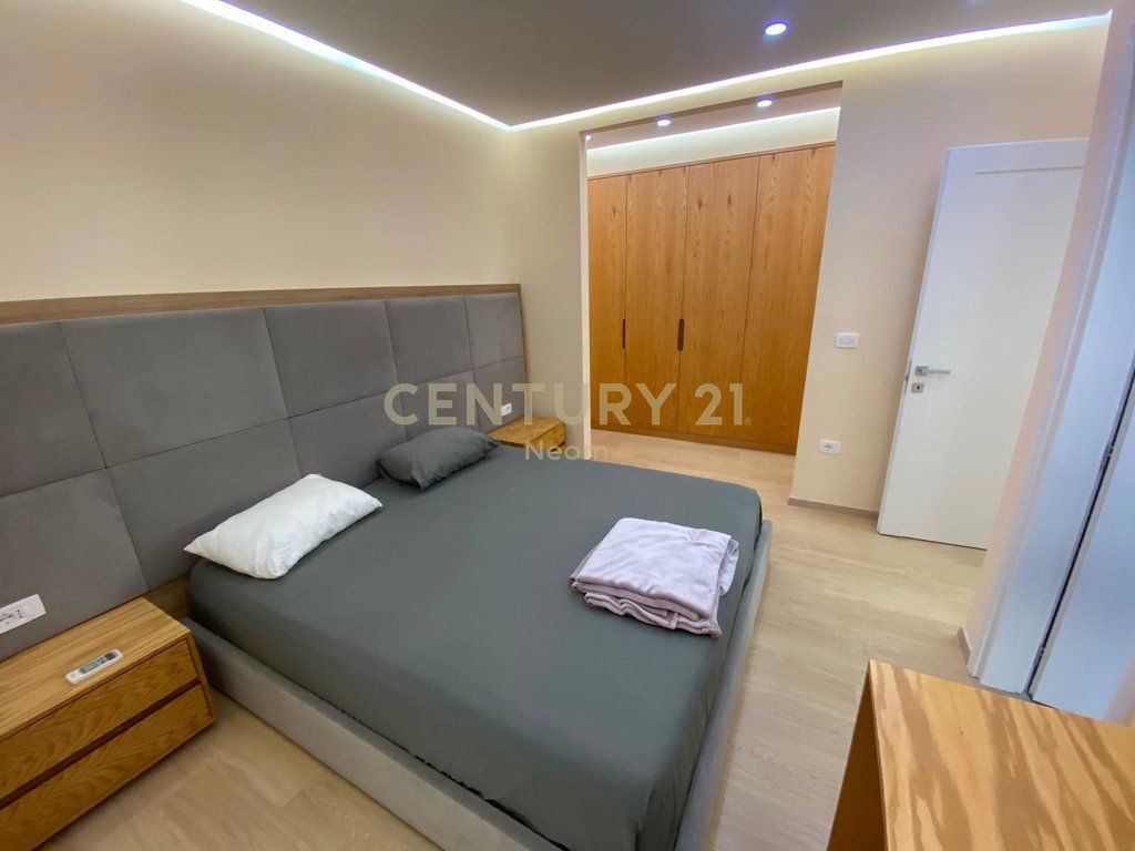 Jepet me Qira Apartament 2+1+2 tek Rezidenca Park Life 1,200 € /Muaj