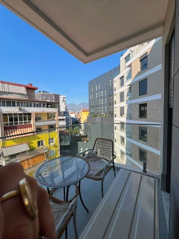 🏡  APARTAMENT 1+1 ME QIRA – SELVIA