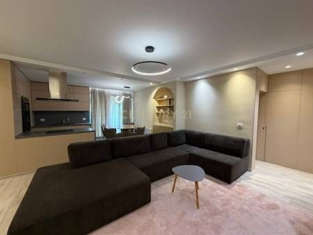 Apartament 3+1+2poste parkimi tek Nobis per Qira