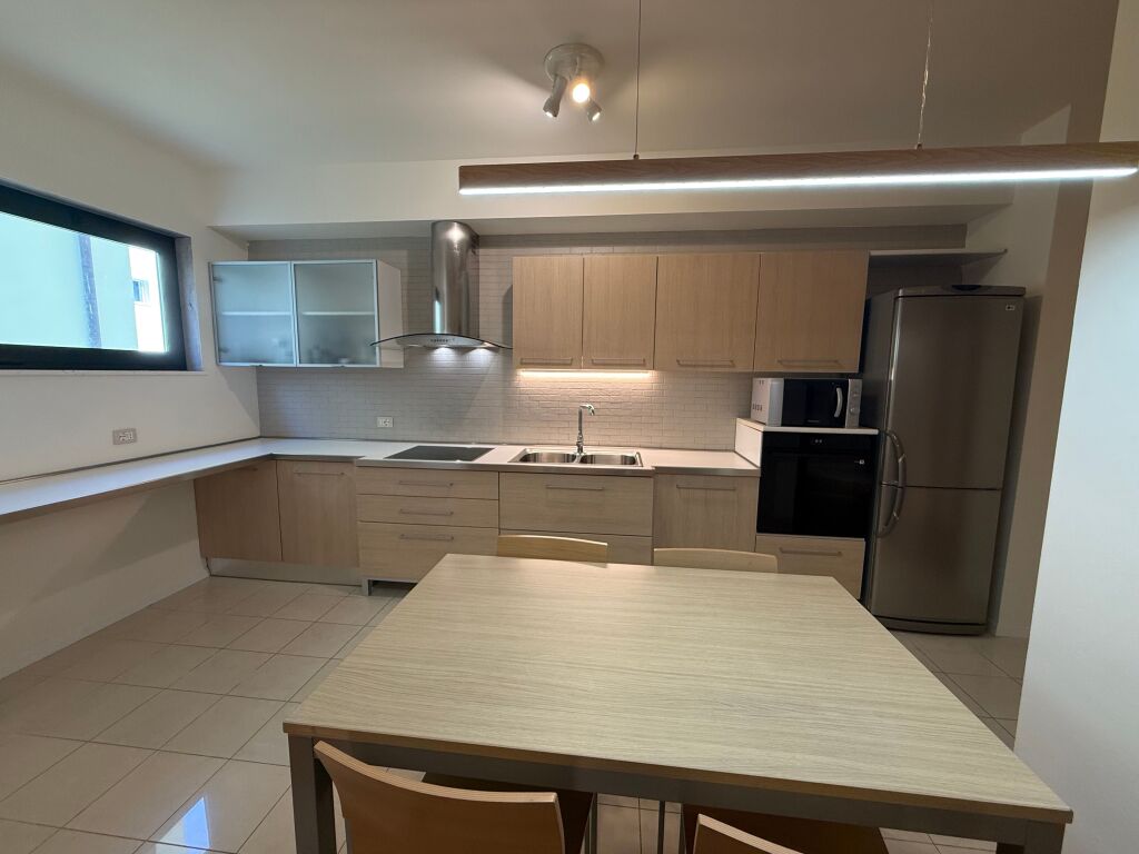 Apartment for rent near the High School 2+1