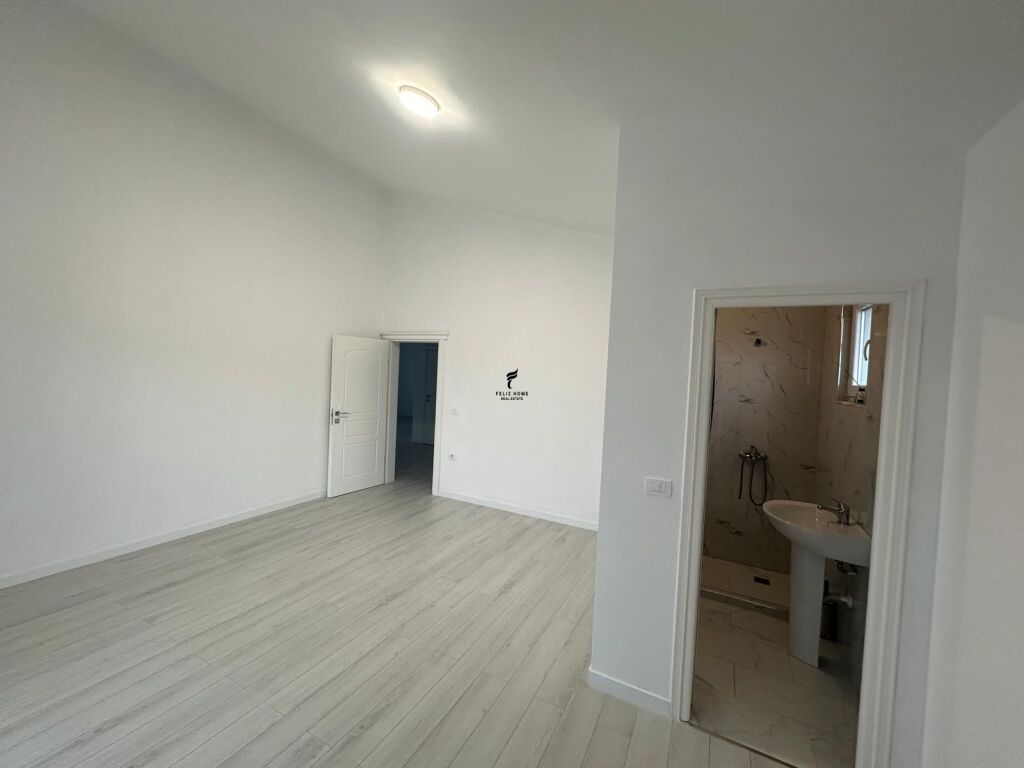 OFFICE FOR RENT 1000 M2 TEG 250,000 LEKE  FH-92671