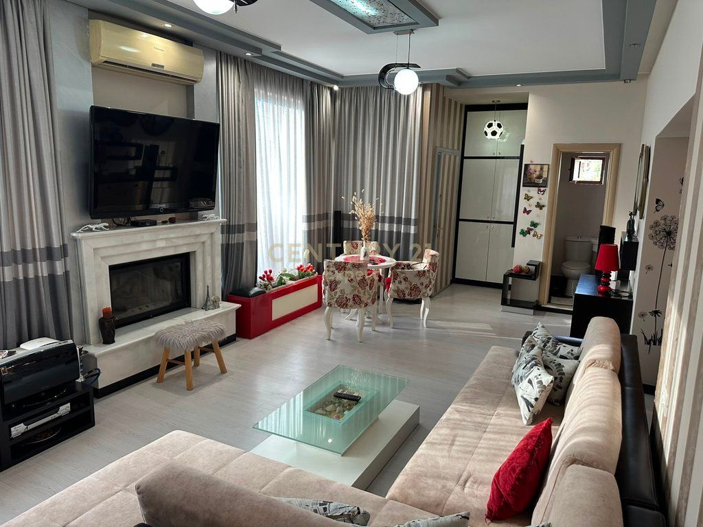 Apartament 2+1+3 | Ish-Fusha e Aviacionit 1,000 € /Muaj