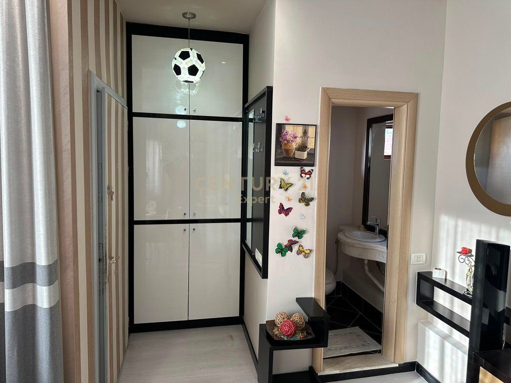 Apartament 2+1+3 | Ish-Fusha e Aviacionit 1,000 € /Muaj