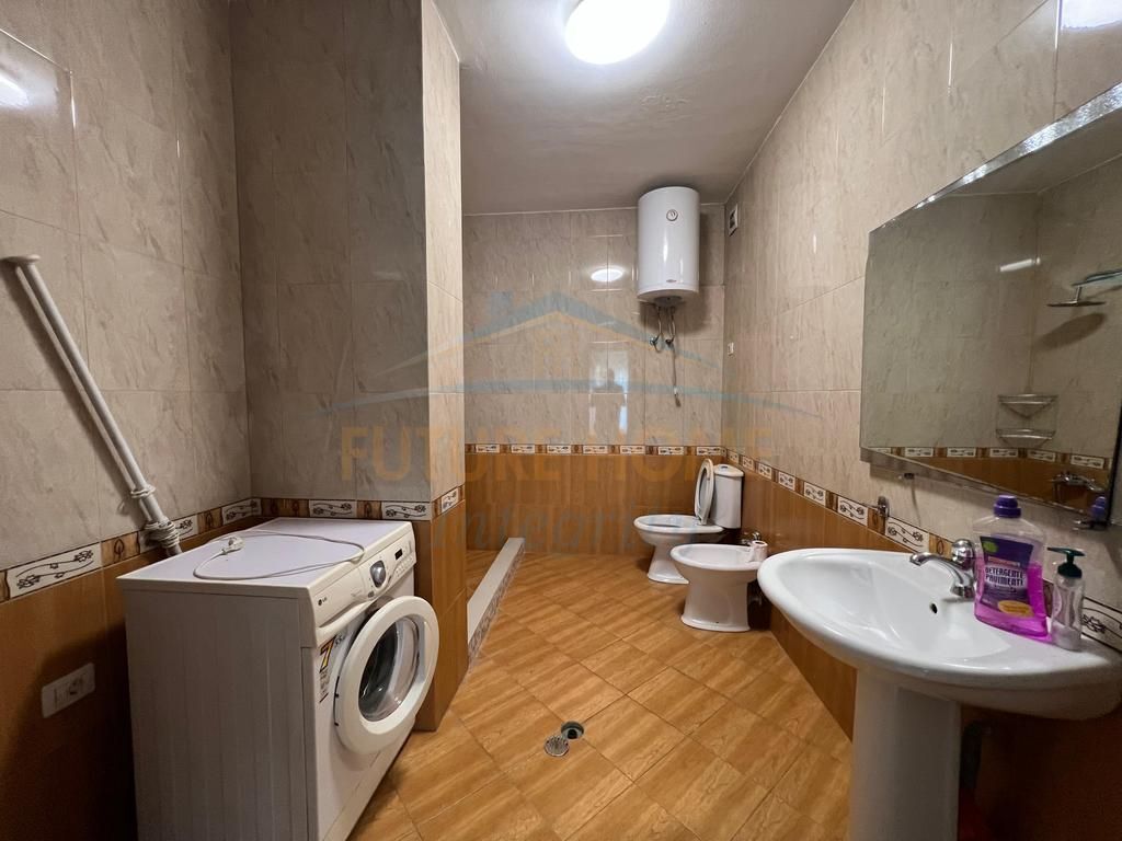 Qera, Apartament 2+1+2+Verandë, Don Bosko, Tiranë.    70,000 Lekë
